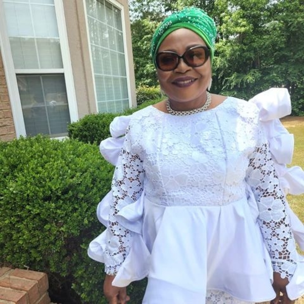 Meet your Posher, Adenike